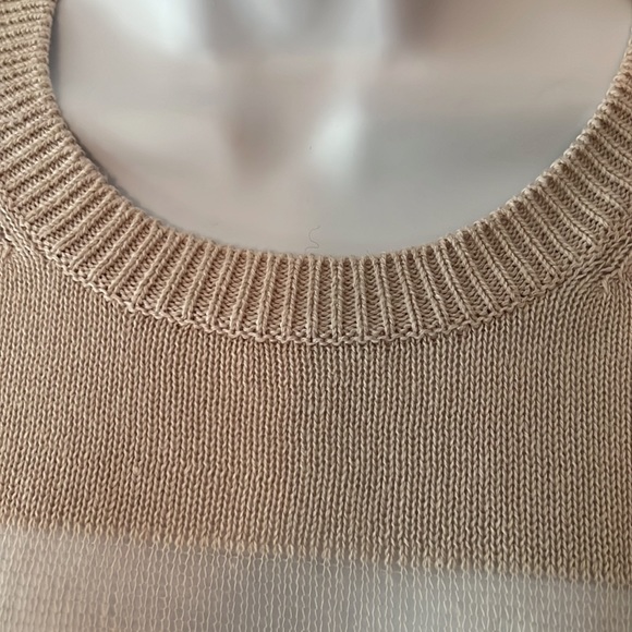 BCBGen crew top - Picture 6 of 10